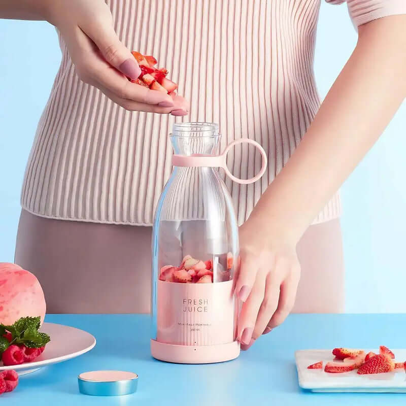 Portable Mini USB Rechargeable Juice Blender