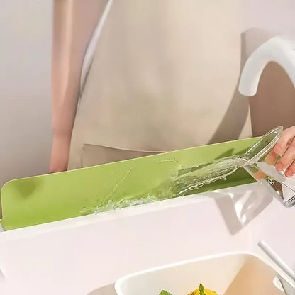 Sink Splash Guard by Dollvo